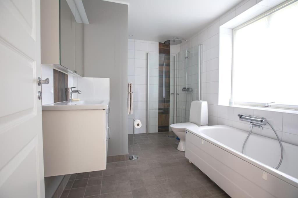 Villa Persas Kristinehamn Esterno foto